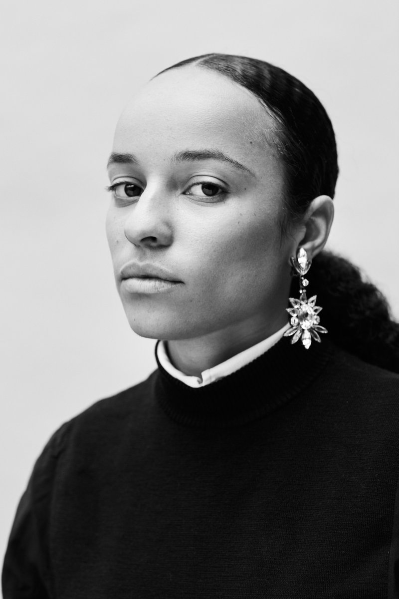 IssaPRofficial's tweet photo. #GraziaMagazine follows the Mentorship of #GraceWalesBonner &amp; @istitutomarangoni London focusing on the importance of creativity and collaboration in the next generation of designers. Wales Bonner is not just a designer; she’s a visionary shaping the future of fashion. #IssaPR https://t.co/irlaE0Hai4