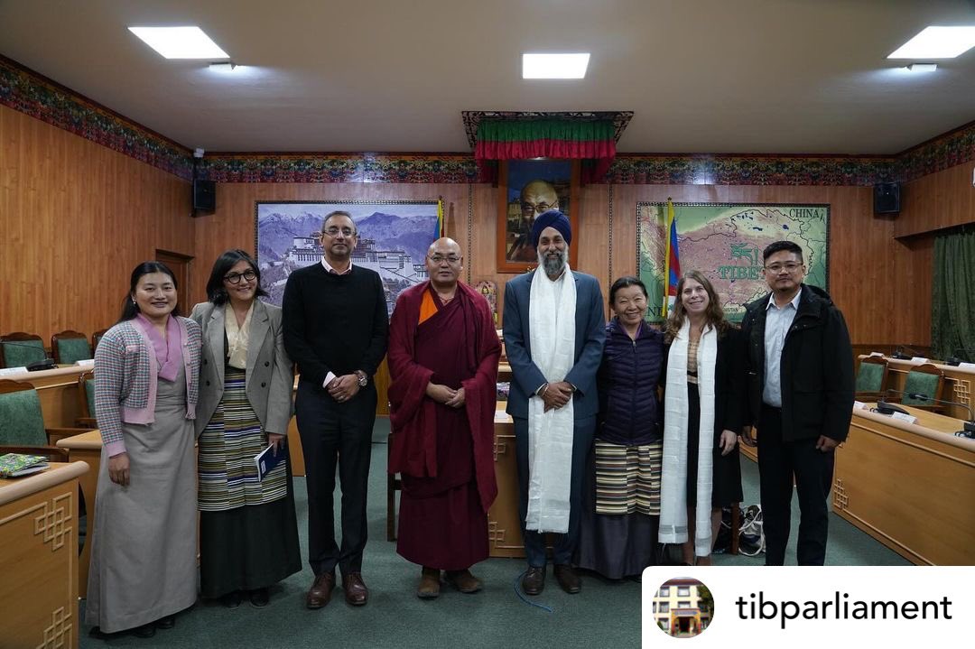 Tibparliament's tweet photo. 17th October 2023:
 
Manpreet Singh Anand, NDI's Asia Regional Director; Jami Spykerman, NDI's Tibet Program Director; and others had a very productive meeting with Speaker Khenpo Sonam Tenphel and Deputy Speaker Dolma Tsering Teykhang at the Standing Committee's Hall today. https://t.co/oELukn2LOn
