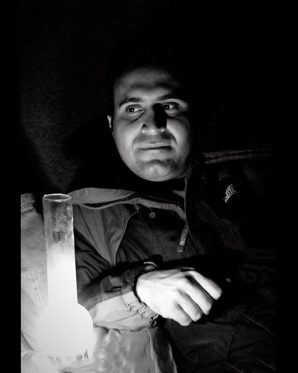 keyvanborhanii's tweet photo. مهر آغاز و شروع زندگی من بود..
مهر شروع نسل سوخته ما بود..
مهر ابتدای شروع جنگ تحمیلی بود..
مهر آغاز شروع دبستانی با قلک تانک بود..
مهر آغاز جنگی جدید و مرگ کودکان  بود..
مهر یادآور درگذشت عزیزان بود..
و من هیچ دلخوشی از این مهر و منتظر آبان و آذر وکه بگذرد . #مهرماهی #تالش https://t.co/JthPYQeSxk