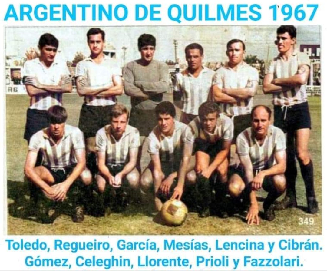 El 14/10/1978 hace hoy 45 años, jugó su último partido con la #PrimeraCelesteyBlanca de @ArgdeQuilmesOf Oscar Gerónimo Prioli. 158 cotejos y 36 goles con #ElMate , durante los años 1964/65/66/67/68/69/71/78.

Abajo en Argentino de Quilmes de 1967.
@ChavoFuchs @juancastro20 @afa