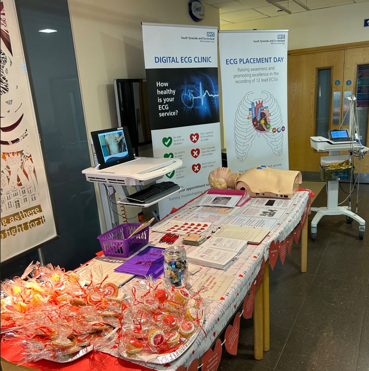 STSFTrust's tweet photo. Our ECG placement day is back by popular demand!
Yesterday the Cardiology Department we're at South Tyneside District Hospital. They were promoting excellence in ECG recording, supporting with the digital ECG machines and providing information on training ❤️
#ECGAwareness https://t.co/A3A5VHHB1V