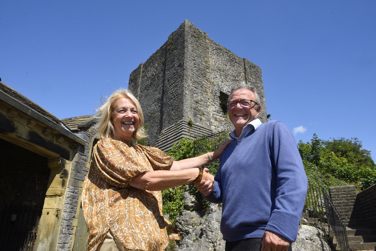 LancashireCC's tweet image. Where will you go next? #TakeTheBus &amp;amp; explore for free with your concessionary pass. Travel to one of our 6 great @LancsMuseums  like Cllr Swarbrick &amp;amp; Cllr Hind who paid a visit to #ClitheroeCastle recently. Find out more about Nowcard 👉 lancashire.gov.uk/publictransport #TravelLancs