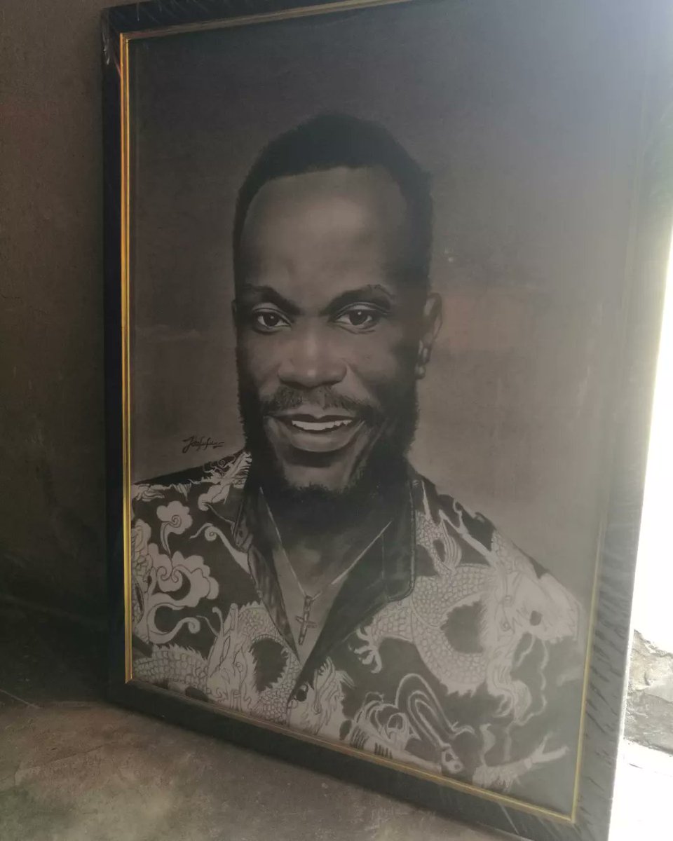 Charcoal on paper ✍️🖼️
Make your orders
 Call or WhatsApp 0767045550
<a href="/ArtLulus/">Art.Lulus</a>