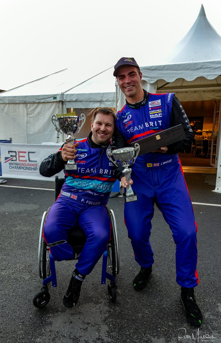 Adrian Flux tweet media