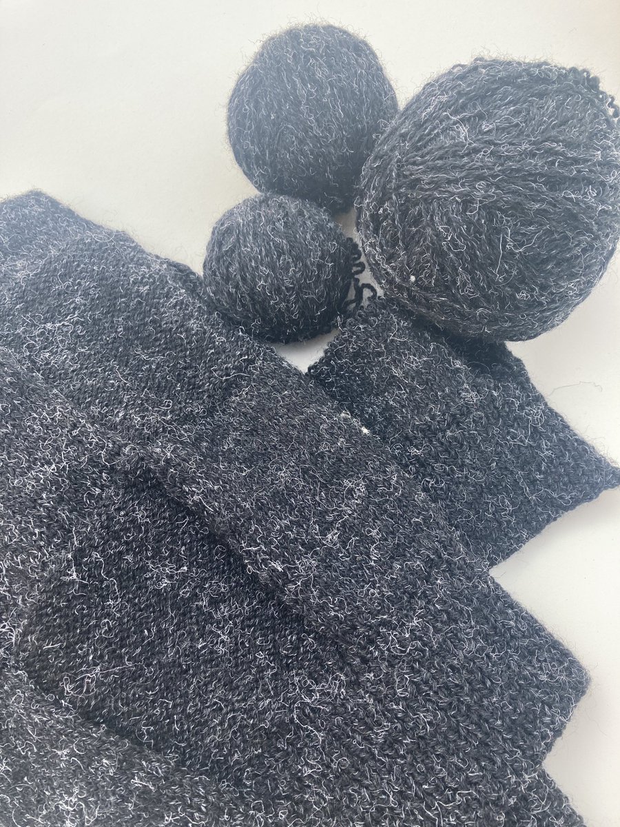 ToniHargis's tweet photo. I'm unpicking a sweater I made for my late husband over 30 years ago. Feels a little bit 'wrong' but the wool was expensive & hey, who doesn't like a knitting project? He would approve
#bereavement #grief #keepcrafting https://t.co/92789Ppef8