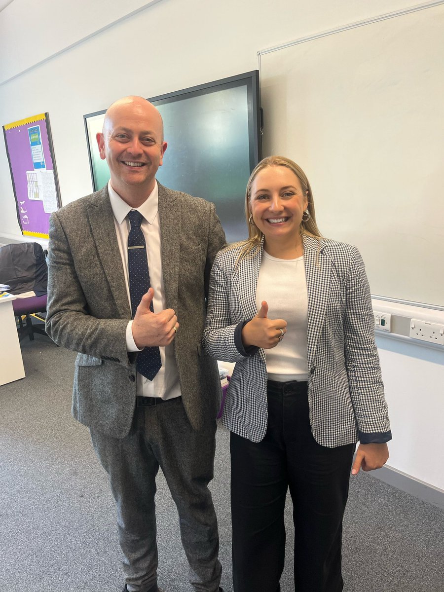 🚀 Collaborating with Mr. Nugent from @ArkAcademy, we explored #teachingandlearning techniques while delving deep into #essentialskills for our #BTECbusiness learners at today's Ark Network Day 📚