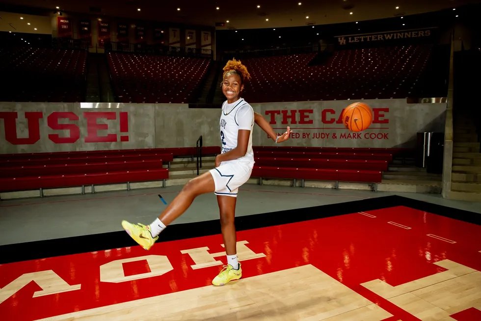 VYPE Houston (@vypehouston) on Twitter photo VYPE HOU Public School Preseason Girls 🏀 Player of the Year Fan Poll Presented By <a href="/SunAndSkiSports/">Sun & Ski Sports</a>! Voting open until Tuesday, Oct. 24th 11:59 pm
Nominees
<a href="/aylamm2_/">Ayla McDowell</a>
<a href="/JayMayya/">Justice Carlton</a>
<a href="/MelindaWinsto12/">Melinda Winston</a>
<a href="/ZPerkins2024/">Zachara Perkins</a>
<a href="/CallensChristin/">Chrissy Callens</a>
<a href="/AubreyHampton32/">Aubrey Hampton</a>
VOTE:vype.com/Texas/Houston/… VYPE HOU Public School Preseason Girls 🏀 Player of the Year Fan Poll Presented By <a href="/SunAndSkiSports/">Sun & Ski Sports</a>! Voting open until Tuesday, Oct. 24th 11:59 pm
Nominees
<a href="/aylamm2_/">Ayla McDowell</a>
<a href="/JayMayya/">Justice Carlton</a>
<a href="/MelindaWinsto12/">Melinda Winston</a>
<a href="/ZPerkins2024/">Zachara Perkins</a>
<a href="/CallensChristin/">Chrissy Callens</a>
<a href="/AubreyHampton32/">Aubrey Hampton</a>
VOTE:vype.com/Texas/Houston/…
