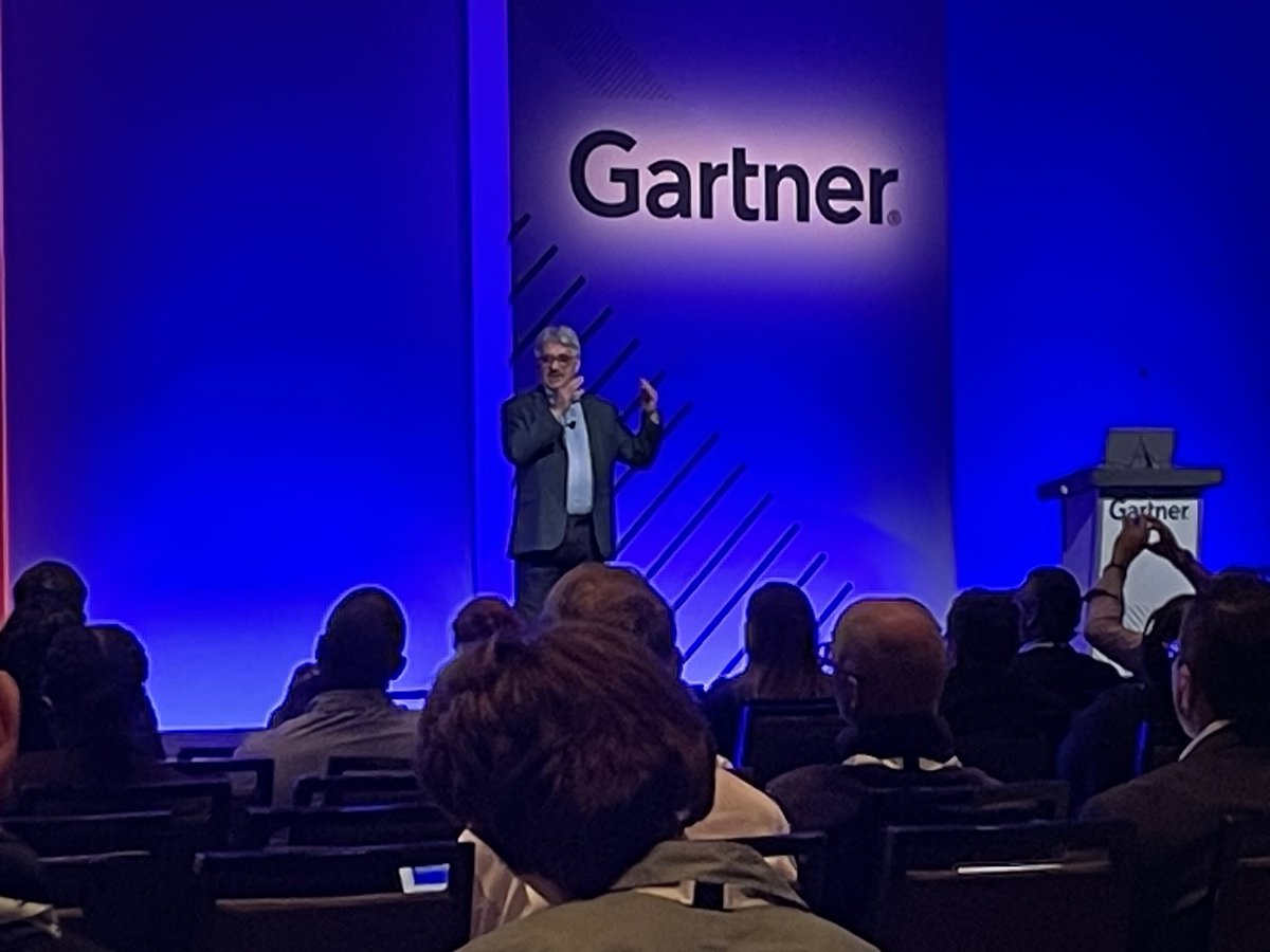 Appreciate @GarySorrentino @Zoom focus on being mindful of (avoiding) proximity bias. Remote workers, learners, etc. must feel included same as in-person participants. #GartnerSYM