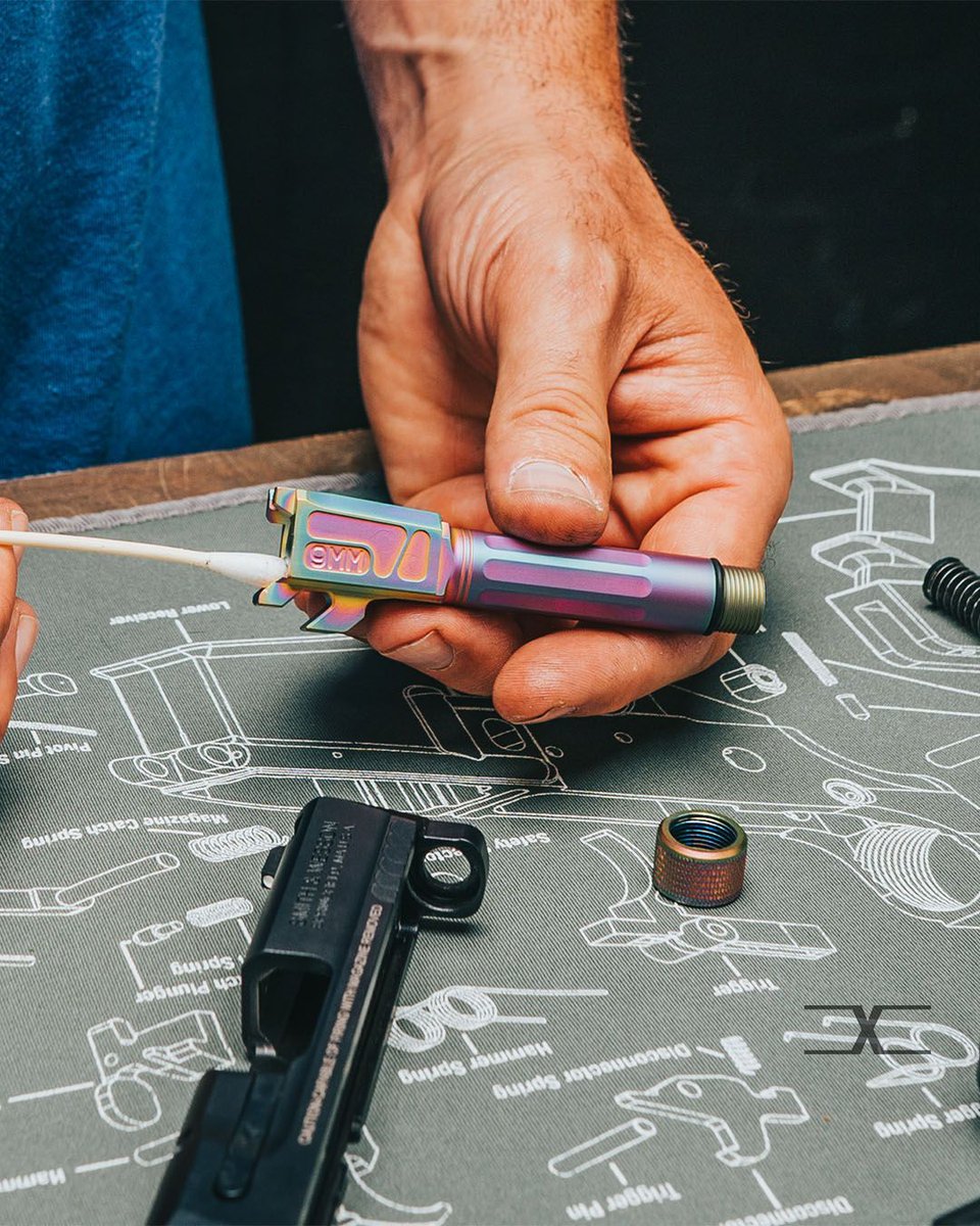 Faxon_Firearms's tweet photo. β
Taking care of the Chameleon PVD pistol barrel
https://t.co/183M6iZjEx
.
.
.
.
.
#Faxon #Firearms #FaxonFirearms #Manufacturing #Machining #Engineering #FamilyOwned #MadeInUSA #Outdoors #GunsDaily #Barrel #SickGuns #Pistol #Chameleon #Cleaning #GunMaintenance https://t.co/qz9LV13JRG