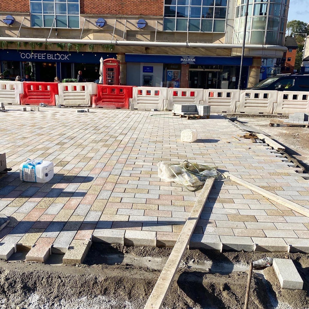 CW Studio (@cw_studio) on Twitter photo More stone! A sunny day on site in Stockport talking planters, trees and playful seating. Not too long to go now…
<a href="/Hardscape_ENG/">Hardscape England</a> #Stockport #TreesToFollow More stone! A sunny day on site in Stockport talking planters, trees and playful seating. Not too long to go now…
<a href="/Hardscape_ENG/">Hardscape England</a> #Stockport #TreesToFollow