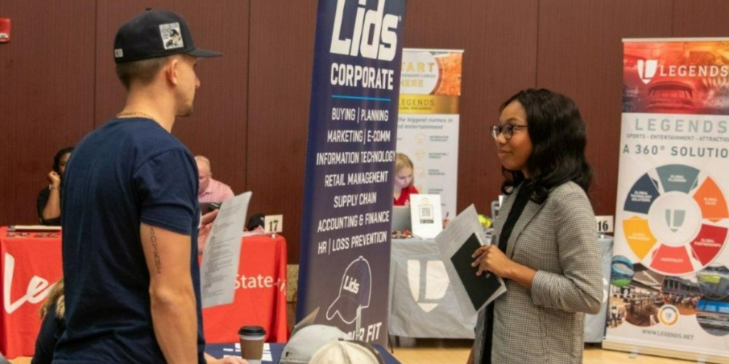 OSUEHEOUE's tweet image. Thank you to all who joined us for a successful 2023 Human Science Internship and Career Fair. 

Students had the opportunity to connect with a variety of employers to build their professional experience.