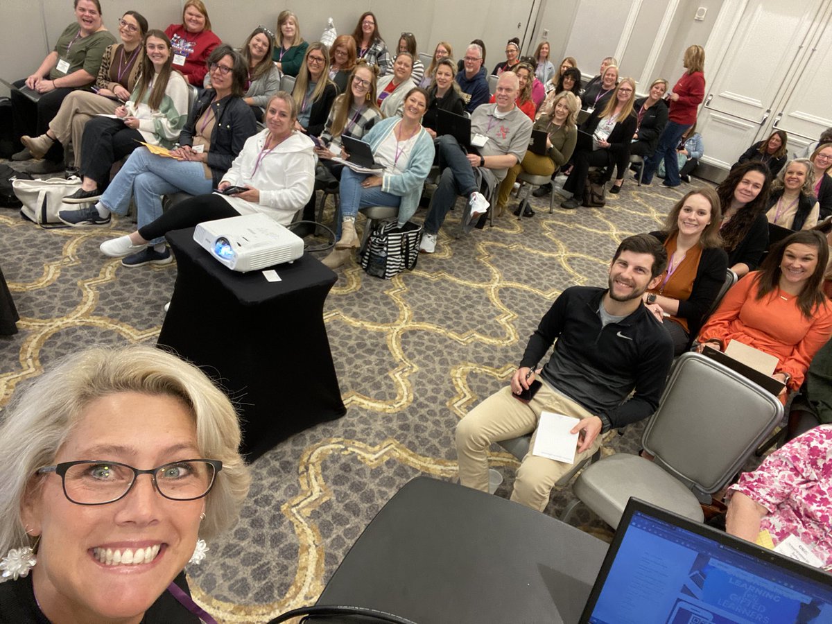 BGoodArtnGift's tweet photo. Was a full house today, here @ #oagc2023! I’m so humbled by the goodness of these educators ☺️
#PersonalizedLearning for #Gifted Learners was a 🙌! Now, it’s time to head back to my @NorthPointESC districts to continue our #PersonalizedLearning journey! 
@oesca #OhioESCs https://t.co/sa7WkWzj4B