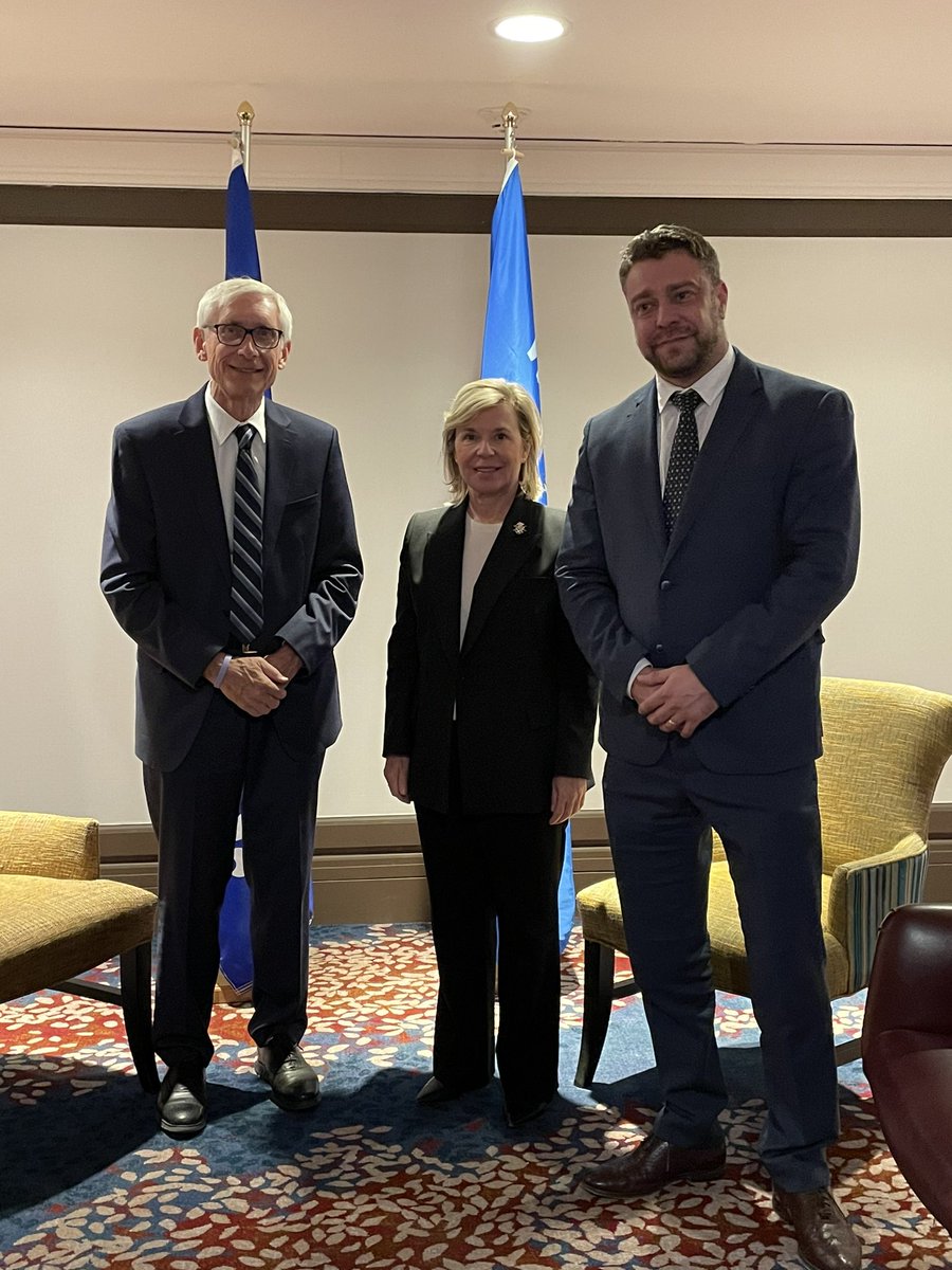 #ICYMI We had a productive meeting between <a href="/M_Biron/">Martine Biron</a> and <a href="/GovEvers/">Governor Tony Evers</a> during the #GSGP Governors and Premiers Summit! Discussing strategies in maritime, clean energy, and education. Stay tuned for some strong partnership projects!