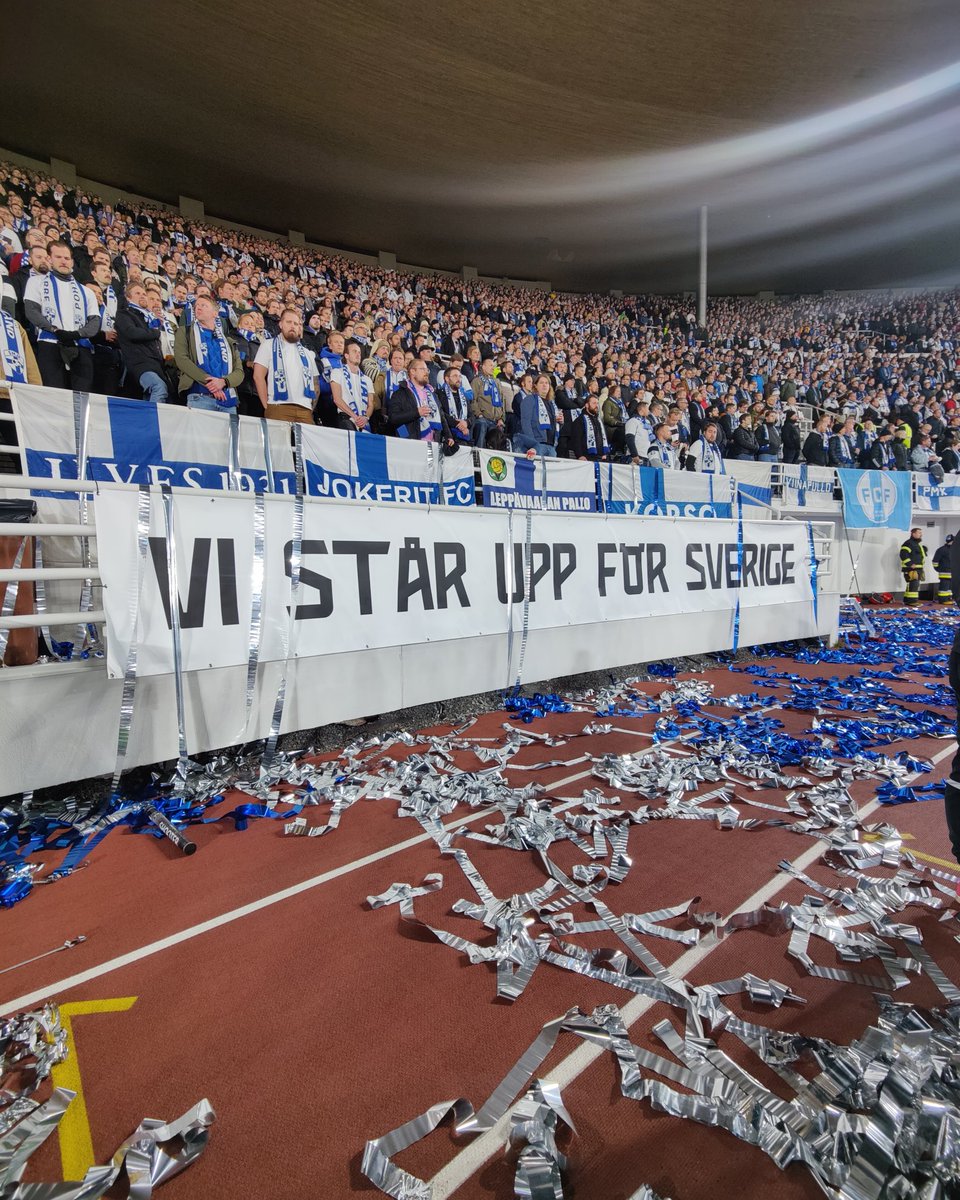 Huuhkajat (@huuhkajat) on Twitter photo Vi står upp för Sverige! 💙💛
#Huuhkajat #FINKAZ #EURO2024 #MeOlemmeSuomi #ViÄrFinland | <a href="/Pohjoiskaarre/">Pohjoiskaarre</a> Vi står upp för Sverige! 💙💛
#Huuhkajat #FINKAZ #EURO2024 #MeOlemmeSuomi #ViÄrFinland | <a href="/Pohjoiskaarre/">Pohjoiskaarre</a>