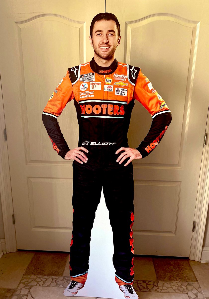 Hooters Racing (@hootersracing) on Twitter photo ๐จ GIVEAWAY ๐จ
Weโre so excited for <a href="/Hooters/">Hootie</a> return with <a href="/chaseelliott/">Chase Elliott</a> at <a href="/HomesteadMiami/">Homestead-Miami Speedway</a> this weekend!
Weโre giving away 5 Chase Elliott Cutouts!
โ
Repost this & tag a friend
โ
Use #HootersRacingGiveaway
โ
Follow Hooters Racing on Instagram
Good luck! ๐จ GIVEAWAY ๐จ
Weโre so excited for <a href="/Hooters/">Hootie</a> return with <a href="/chaseelliott/">Chase Elliott</a> at <a href="/HomesteadMiami/">Homestead-Miami Speedway</a> this weekend!
Weโre giving away 5 Chase Elliott Cutouts!
โ
Repost this & tag a friend
โ
Use #HootersRacingGiveaway
โ
Follow Hooters Racing on Instagram
Good luck!