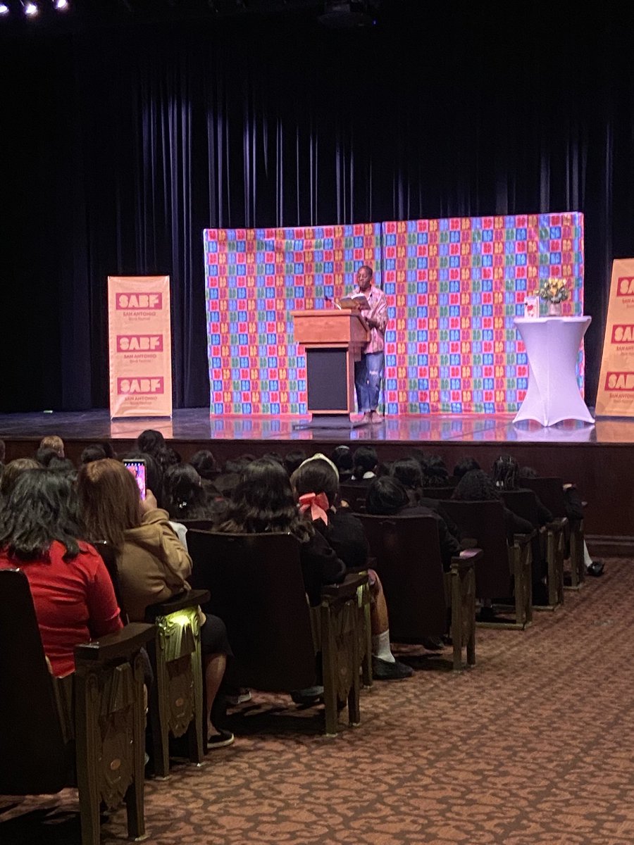SW_Innovate's tweet photo. What an amazing experience for students at @swisd_kre to see @JackieWoodson speak to our students #inspiringfutureauthors #swisdinnovates #weareSW https://t.co/ahsgUI8VpO