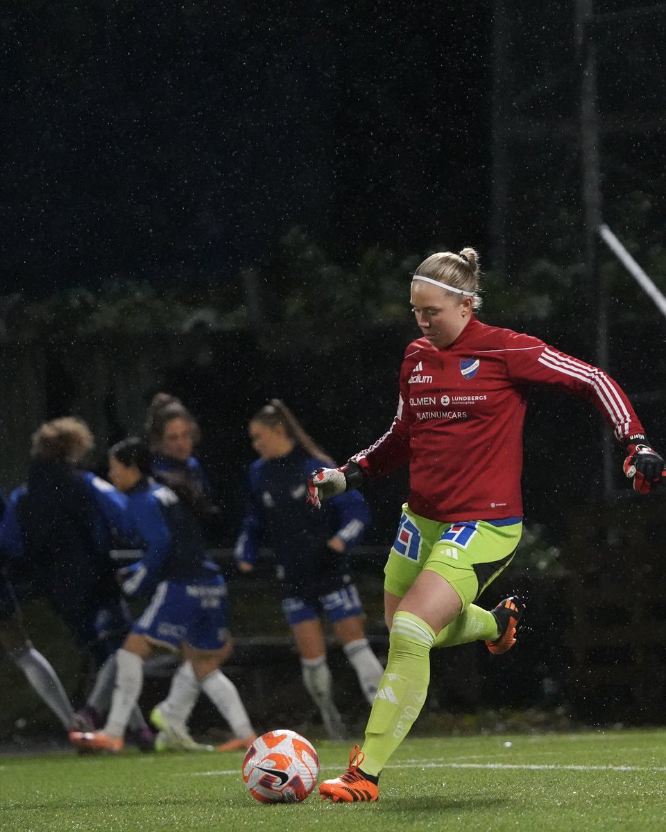 📍På plats i ett regnigt Solna. 

⚪️🔵#ifknorrköping