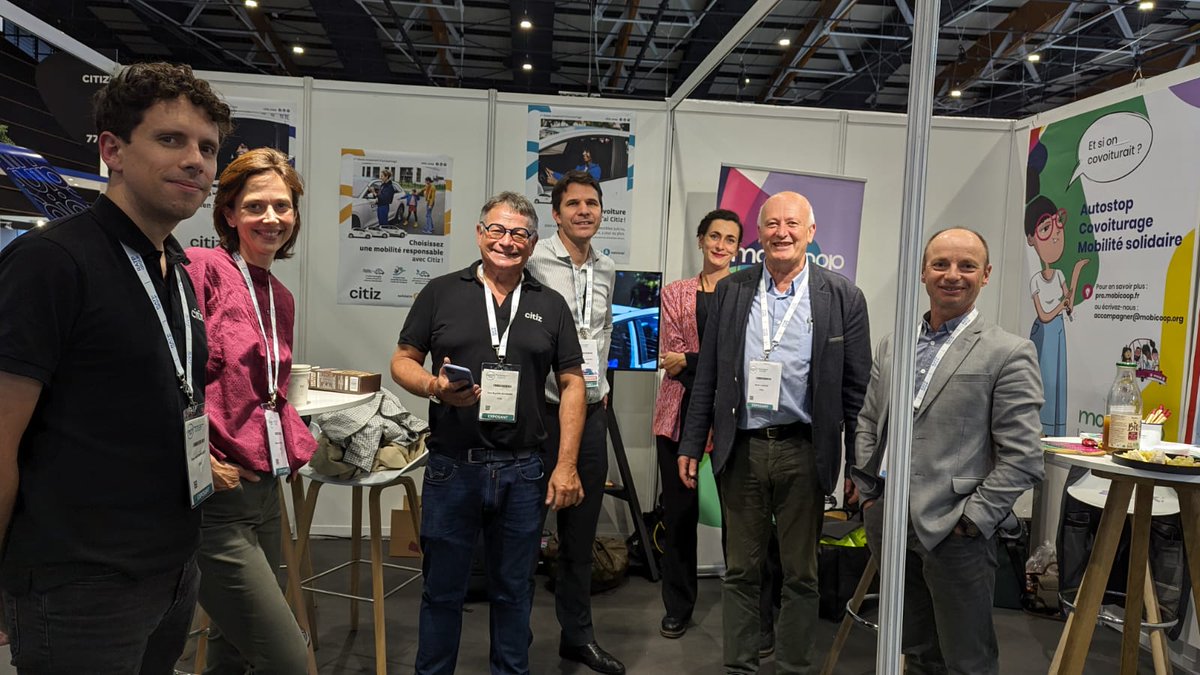 <a href="/ReseauCitiz/">Réseau Citiz</a> <a href="/RNTP_2023/">RNTP</a> @LesLicoornes <a href="/MatthieuJac/">mobilités, territoires et compagnie</a> <a href="/dahlia_faltas/">Dahlia Faltas</a> <a href="/bastiensibille/">Bastien Sibille</a> <a href="/BenedicteRozes/">Bénédicte Rozes</a> <a href="/GART_officiel/">GART</a> <a href="/UTP_Fr/">UTPF Union des Transports Publics et Ferroviaires</a> <a href="/auvergnerhalpes/">Auvergne-Rhône-Alpes</a> @CommunautoFR Clap de fin pour cette première journée des <a href="/RNTP_2023/">RNTP</a> ! 

Merci à toutes celles et ceux qui sont passés par notre stand ! 

On se retrouve demain dès 9h, et à 11h30 pour un moment d'échange.