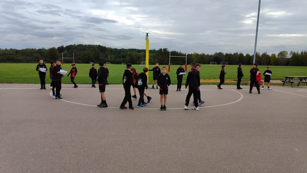 RBA_PEdept's tweet image. The year 6 boys loving their netball lesson today, developing their understanding of the rules around positioning in netball. #PEforALL
#VOICE