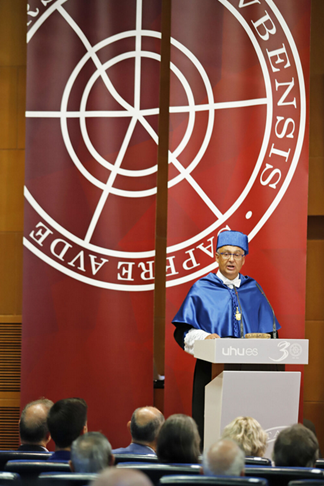 Prof. Pedro J. Pérez @PedroJPerez65 delivered the laudation speech