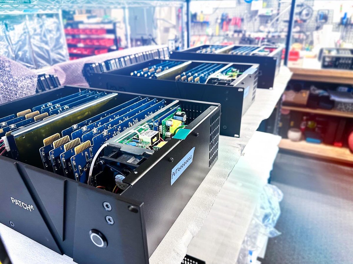 FlockAudio's tweet image. 🔍 Some Behind the Scenes action of Production of our newly TEC Awards Nominated “ PATCH VT “ Model. 128 Channels (64 In x 64 Out) of pure digitally controlled, 100% analog routing power! - flockaudio.com/patchvt to learn more! 
- - -
#flockaudio #flockaudiopatch #patchsystem