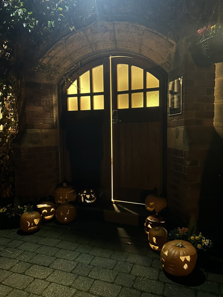 Kirkham Grammar School Boarding tweet media