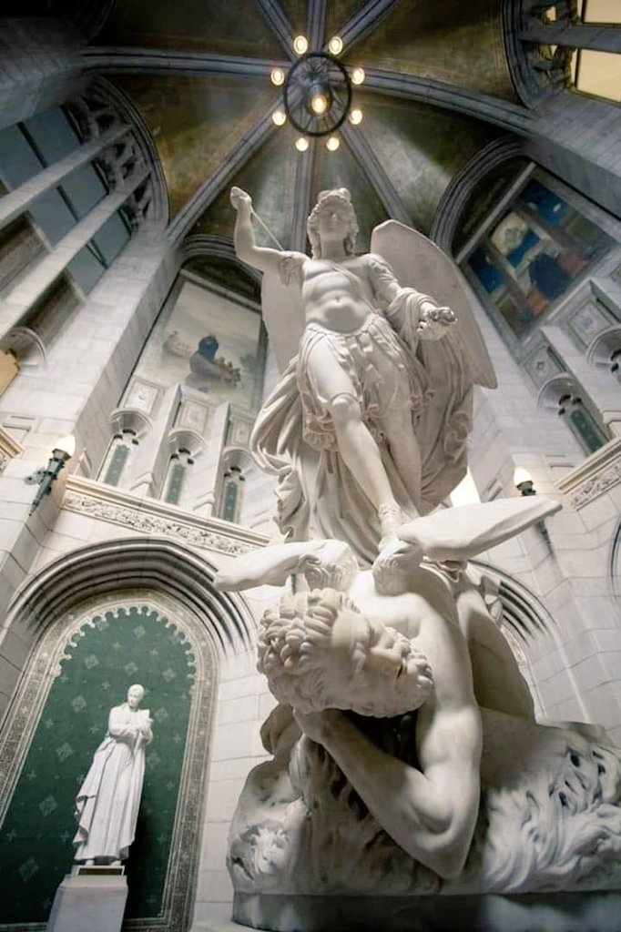 _rjardon's tweet photo. "Archangel Michael triumphing over Lucifer" by S. #Tadolini (c.1865) / #marble #fineart https://t.co/HajMbZSaHN