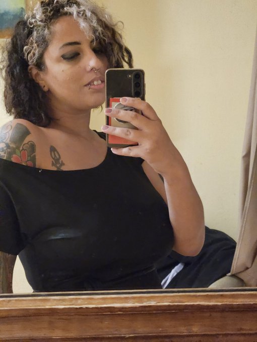 Hier soir 🥰 https://t.co/Y1CYWwtGLt<a href="/tag/stripchat"class="tags"><span>#stripchat</span></a><a href="/tag/stripchatlive"class="tags"><span>#stripchatlive</span></a>