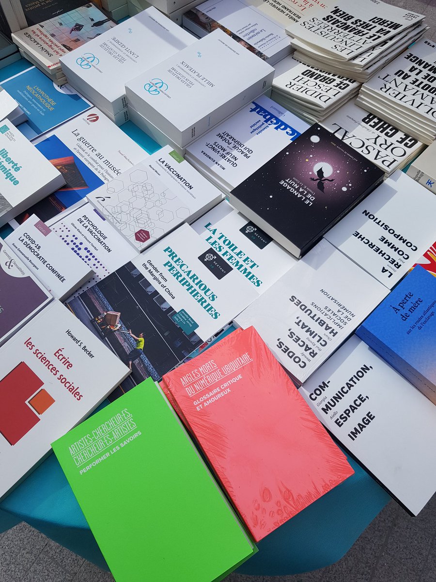BstLaura's tweet photo. Enchantée de trouver les ouvrages @EURArTeC au salon du livre des Humanités organisé par l'@Humatheque @CampusCondorcet
Bravo pour cette 2e édition ! https://t.co/KLjdMeweWj