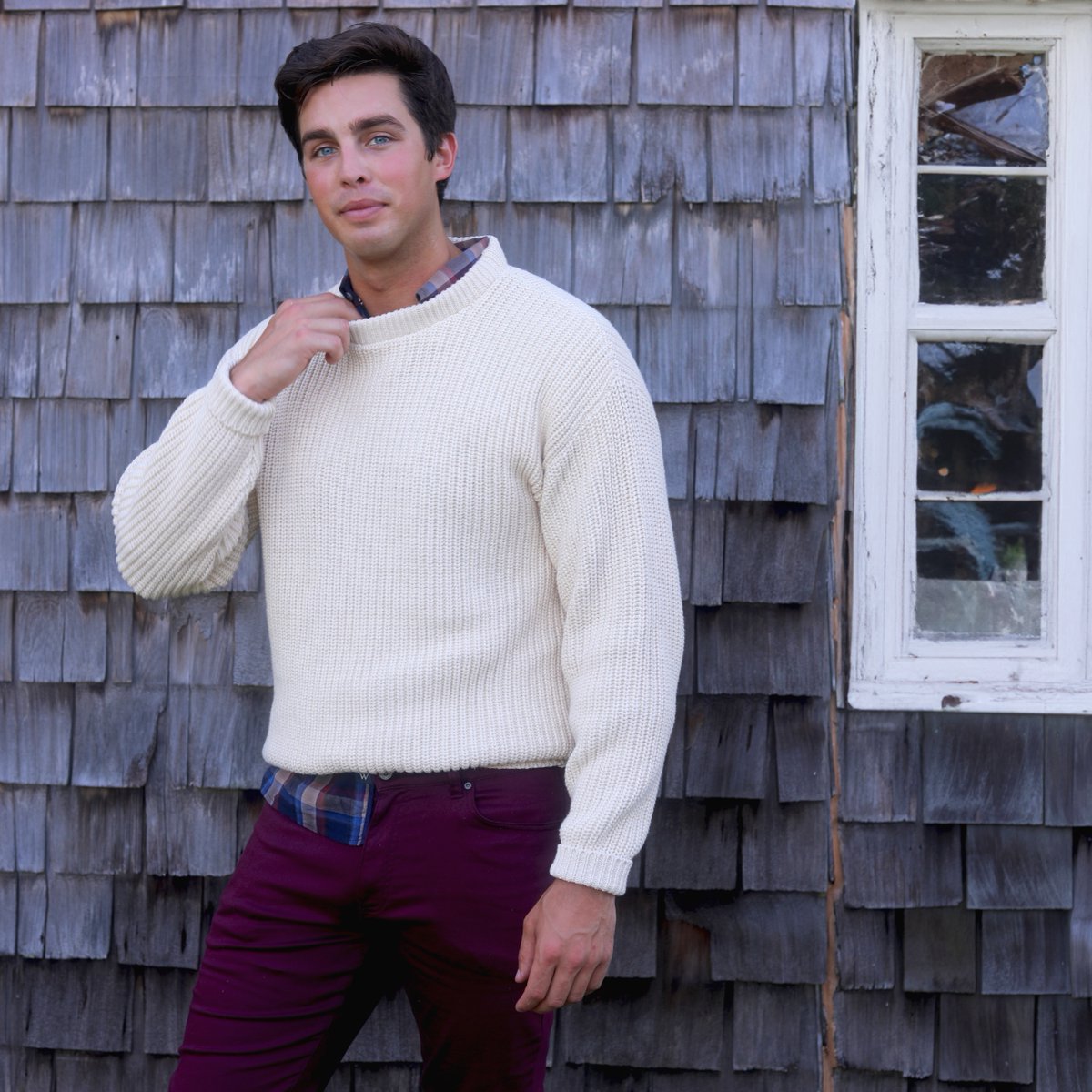 NantucketWHLR's tweet photo. Staying cozy in our Gansey Sweater. ☺️ #NantucketWhaler #Nantucket #ACK https://t.co/h34cqCCYBa