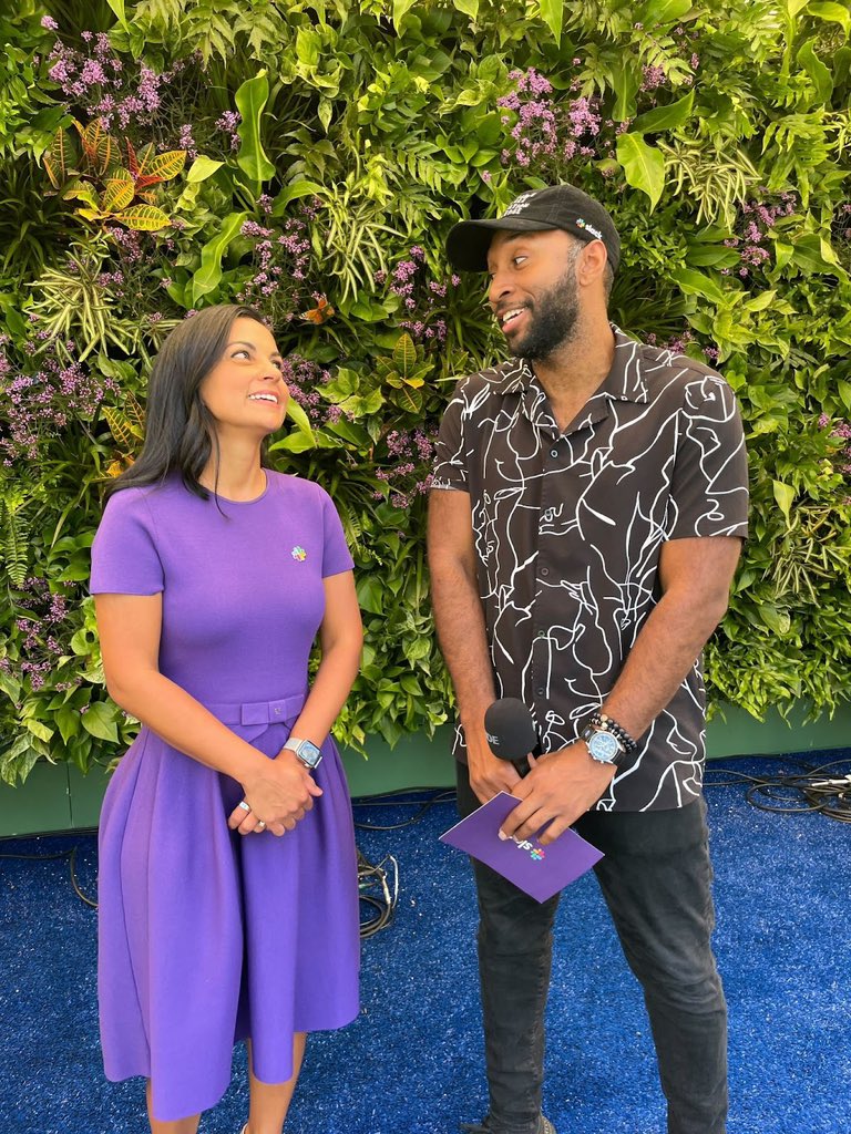 morganjingram's tweet image. I interviewed the CEO of @SlackHQ, Lidiane Jones, at #DF23. 

Here are 3 things I learned:

1. Focus on value.
2: AI is our friend.
3. Always keep learning!

If you want to try Slack Pro for 50% off, use my link: bit.ly/MorganSlackTW!  

#SlackPartner