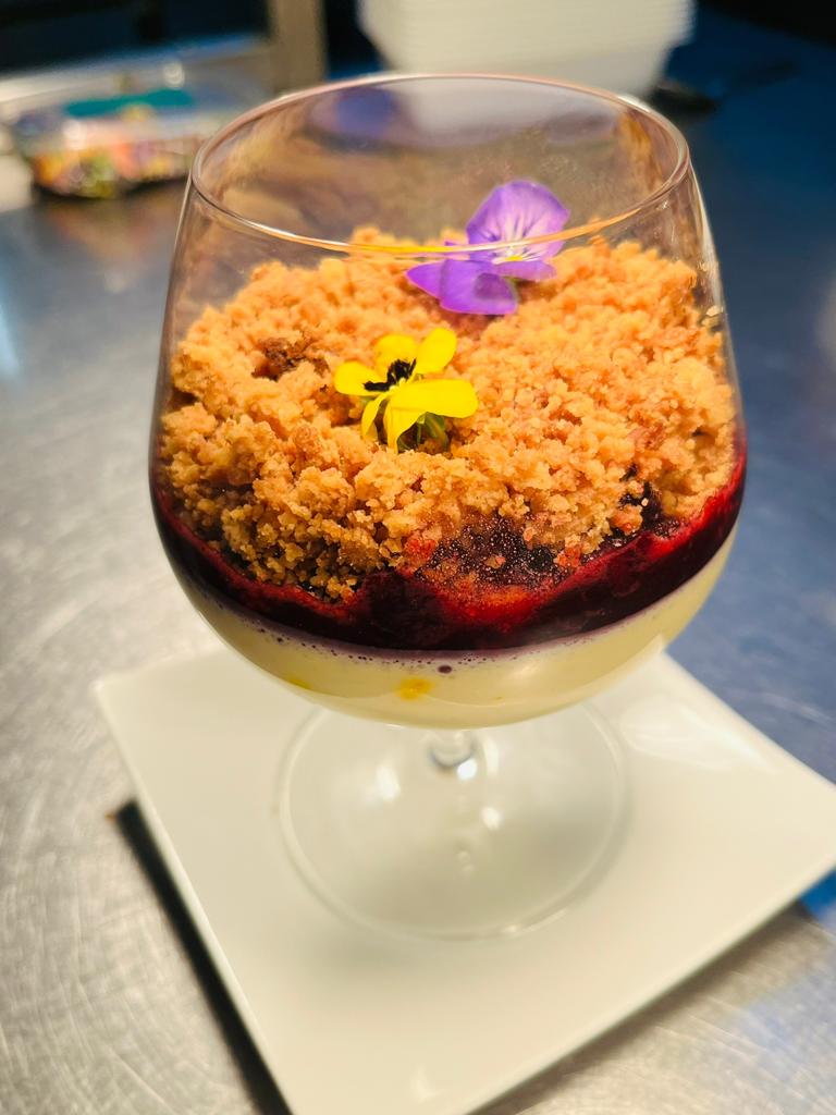 PureCooking's tweet image. Craving something sweet? Our desserts are a delightful end to your meal. 🍰🍨 #DessertLover #SweetTooth #PureIndianCooking