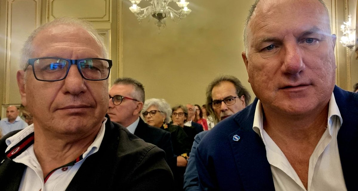 Il segretario territoriale dell'<a href="/UglCatania/">Ugl Catania</a> <a href="/giannimus/">giovanni musumeci</a> e il segretario generale della <a href="/cislcatania/">Ust Cisl Catania</a> <a href="/attanasiocisl/">Maurizio</a>,  dopo l'incontro di ieri in Prefettura, si sono confrontati su alcune tematiche sindacali e sociali che porteranno presto all'attenzione delle istituzioni catanesi.