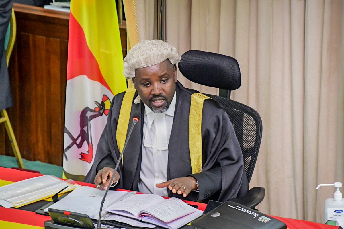 Deputy Speaker, Tayebwa has been forced to suspend Parliament for 10minutes after the Staff of Parliament meant to play the video that the Opposition had submitted showing evidence of security forces brutality against NUP supporters, disappeared from the technical production room