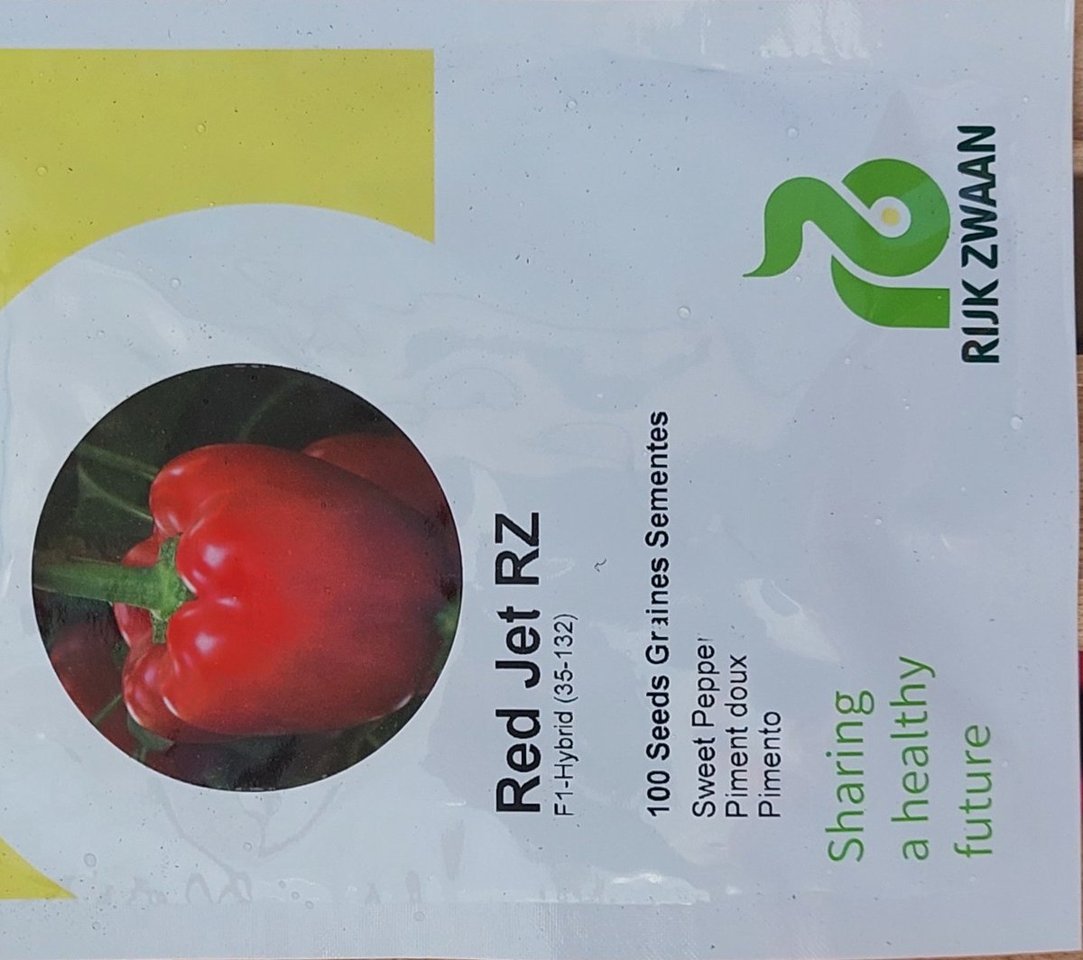 Niyomwungeri_H's tweet photo. We decided to grow 🍅 and 🫑 at home in #Nyamagabe. We got #hybrid #seeds from @HGTRwanda. Two weeks later, the germination is promising. Our aim is to increase our self-reliance on veggies; and, scale up the practice 2 other farmers in the next summer. #Horticulture #nutrition https://t.co/5QAyRjax6v