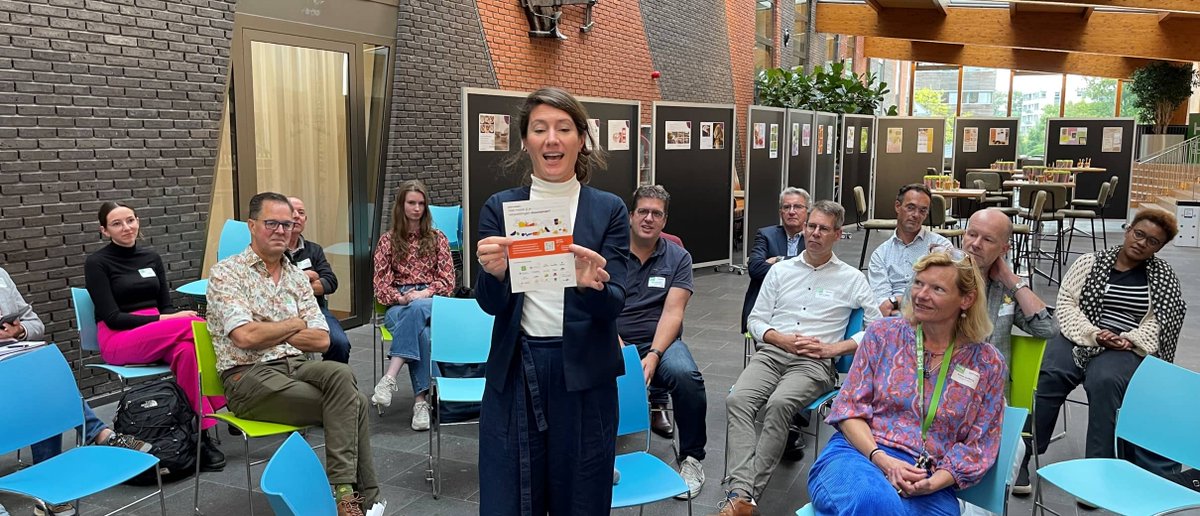 Onlangs zijn de resultaten van Goed Verpakt gepresenteerd. 2 jaar lang onderzochten studenten en onderzoekers van <a href="/greenacademyHAS/">HAS green academy</a>,<a href="/dehaagse/">De Haagse Hogeschool / THUAS (INACTIEF/INACTIVE)</a> en <a href="/HvA/">Hogeschool van Amsterdam (HvA)</a> duurzame voedselverpakkingen. Daaruit zijn 11 duurzaamheidsdilemma’s en 9 gouden regels gekomen.  Lees meer:bit.ly/46uZwYX