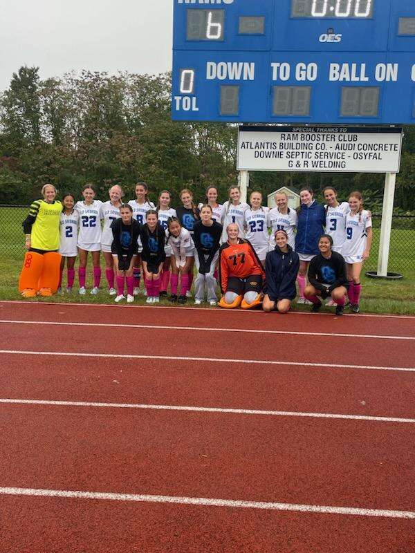 The Old Saybrook field hockey team enjoyed a sensational week that featured three big wins, while boys’ soccer also notched a trio of victories. Read all about it, along with an exciting victory for the girls’ soccer squad, in our Rams Wraps.
zip06.com/sports/2023101…