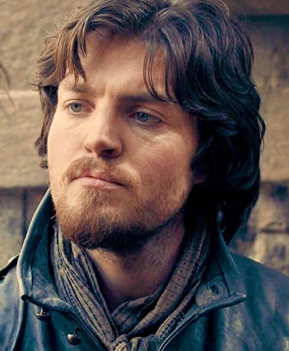 havers_barbara's tweet image. Have some moody #Athos for #TomForTuesday