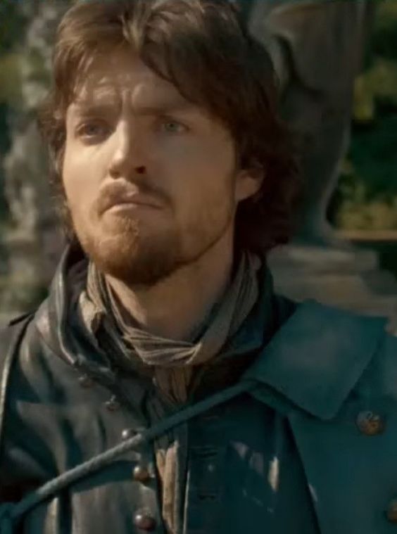 havers_barbara's tweet image. Have some moody #Athos for #TomForTuesday