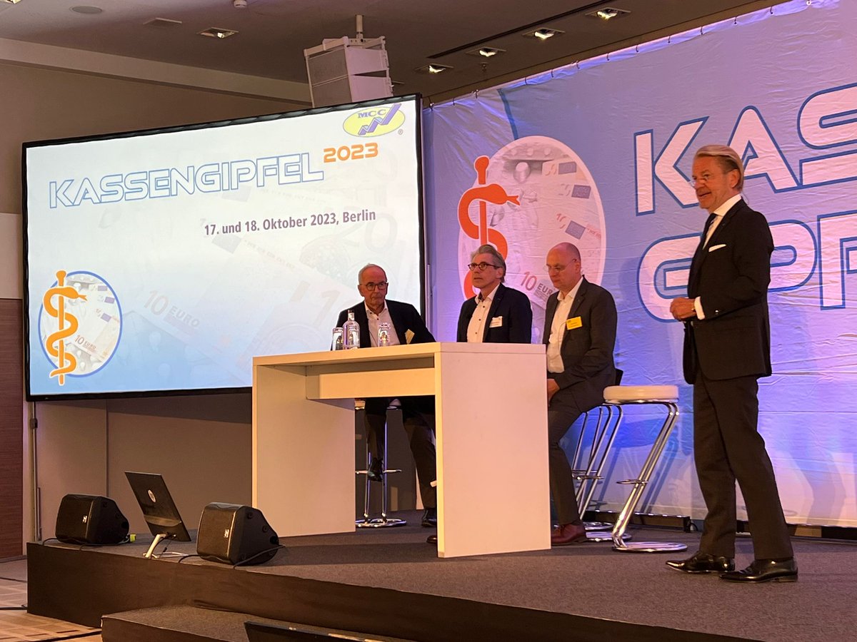 Auf dem Kassengipfel 2023 sprachen <a href="/DrMAJW/">Dr. Michael A. Weber</a>, <a href="/StormAndreas/">Andreas Storm</a>, Jens Martin Hoyer mit dem Kongressvorsitzenden  <a href="/AlexanderEhlers/">Alexander Ehlers</a> über: "Hat das deutsche Gesundheitswesen alles, was es braucht?" Weiter geht es auf dem 46. Deutschen Krankenhaustag (13.-16.11.23 in Düsseldorf).