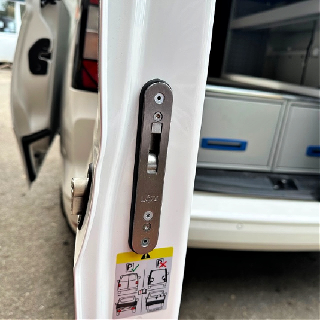 vehicleaccltd's tweet image. Introducing the enhances VW Caddy Maxi, now equipped with an array of premium additions to elevate its functionality

Contact us now for a FREE quote:
📞 0117 379 0279
📧 sales@vehicle-accessories.net
#vanracking #polylining @vankituk #vankitracking @locks4vansltd #deadlocks