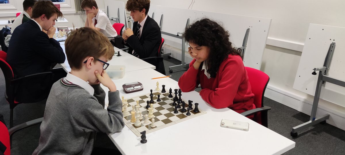 KGS1561's tweet photo. Our students proved that they are masters of strategy by winning a thrilling chess match against @RGSGuildford on Friday. Showing resilience, leadership, communication and team skills throughout the event. Well done♟️👏 #CharacterEducation #chess @KGSheadmaster @HMC_Org https://t.co/HetmvyeqLk