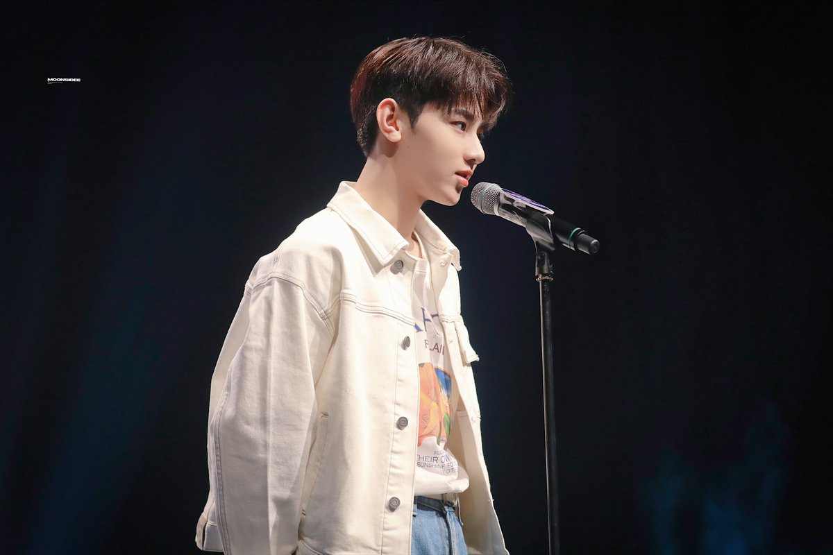 Moonsidee0725's tweet photo. 나두 100일 동안 옆에 있어줘서 고마워🥰

#장하오 #章昊 #ZHANGHAO 
#제로베이스원 #ZEROBASEONE https://t.co/XvyP29lI5h
