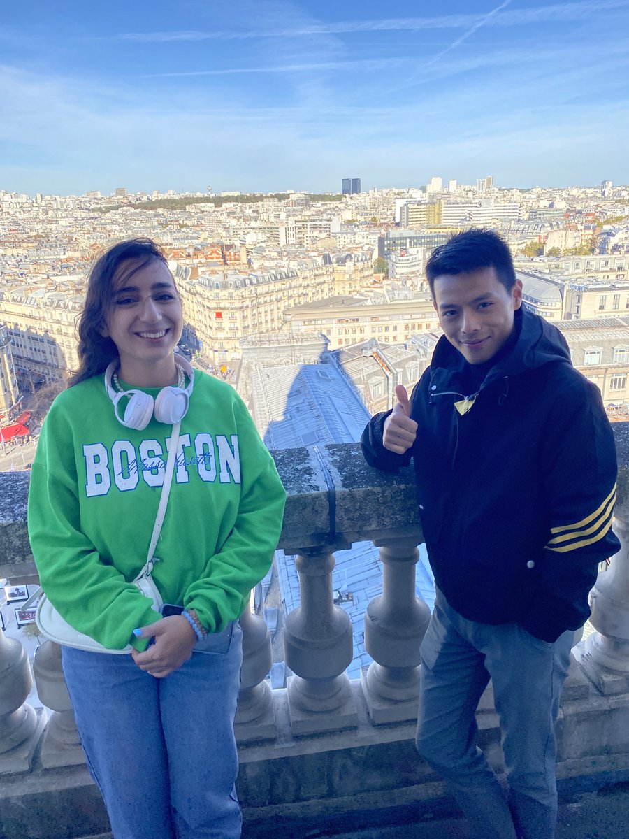 🚅 Anmol &amp; Sophia, lauréats <a href="/ConnectGares/">SNCF Gares & Connexions</a> , ont plongé hier dans les coulisses des gares Saint Lazare ,Montparnasse et Lyon. Merci à notre partenaire SNCF et aux intervenants pour cette expérience unique ! 🙏#Projetmoteur #SNCF #Saintlazare #Montparnasse #Garedelyon