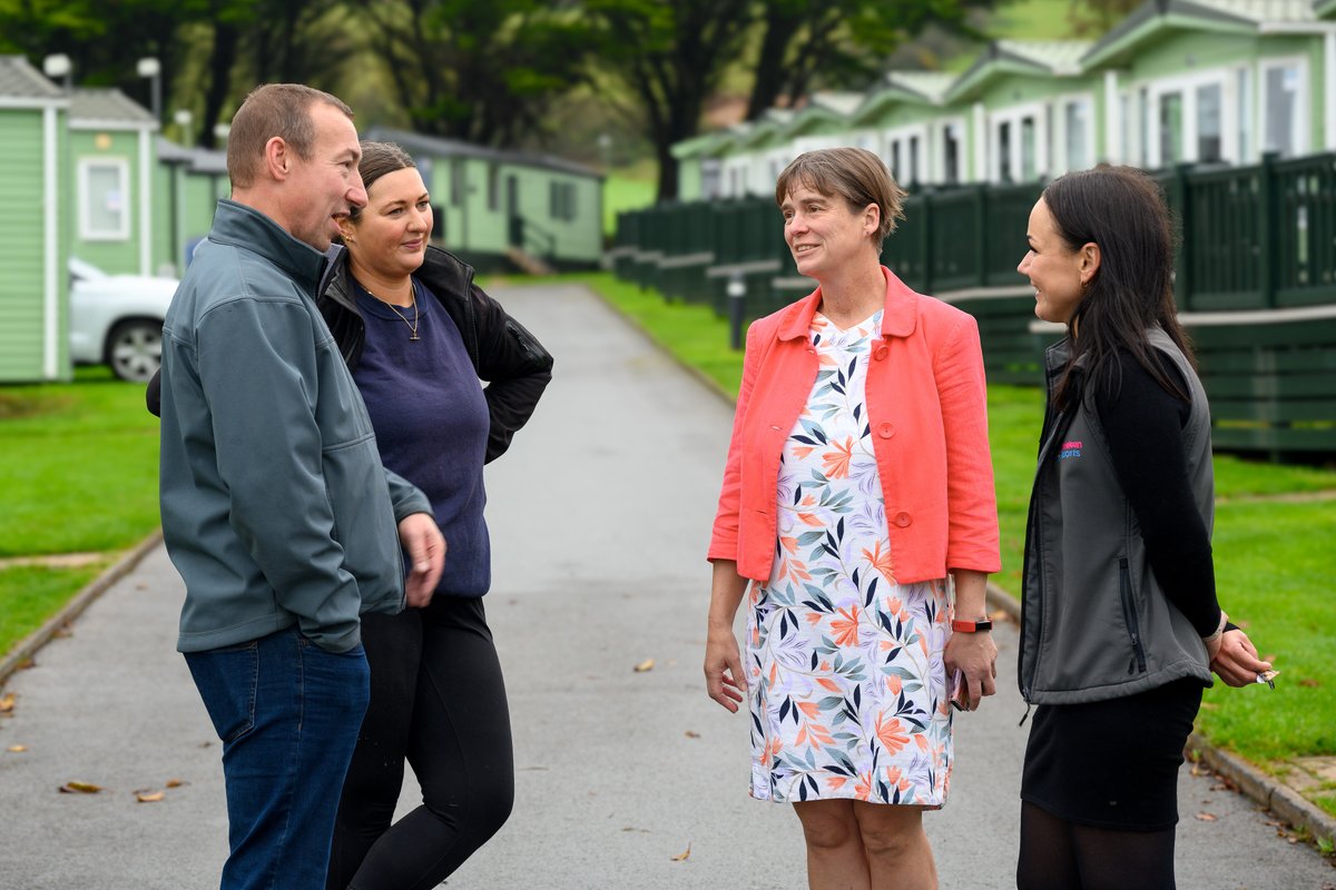 SelaineSaxby's tweet image. Great to be back at @Parkdeanresorts in #Croyde to catch up with the team and hear about how the team is encouraging more sustainable beach going and camping!⛺️🌊