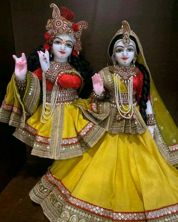 दुनिया मे कोई भी "चीज" इतनी जल्दी नही "बदलती" है,जितनी जल्दी "इंसान" की "नीयत" और "नजरे"
और
"खुशी" से "जीने" के "बहाने" ढूंढें,"गम" तो किसी भी "बहाने" से "मिल" जाता है
  🙏राधे राधे🙏
#शुभ_संध्या 🌇😊
#GazaAttack #Brussel #PalestineGenocide