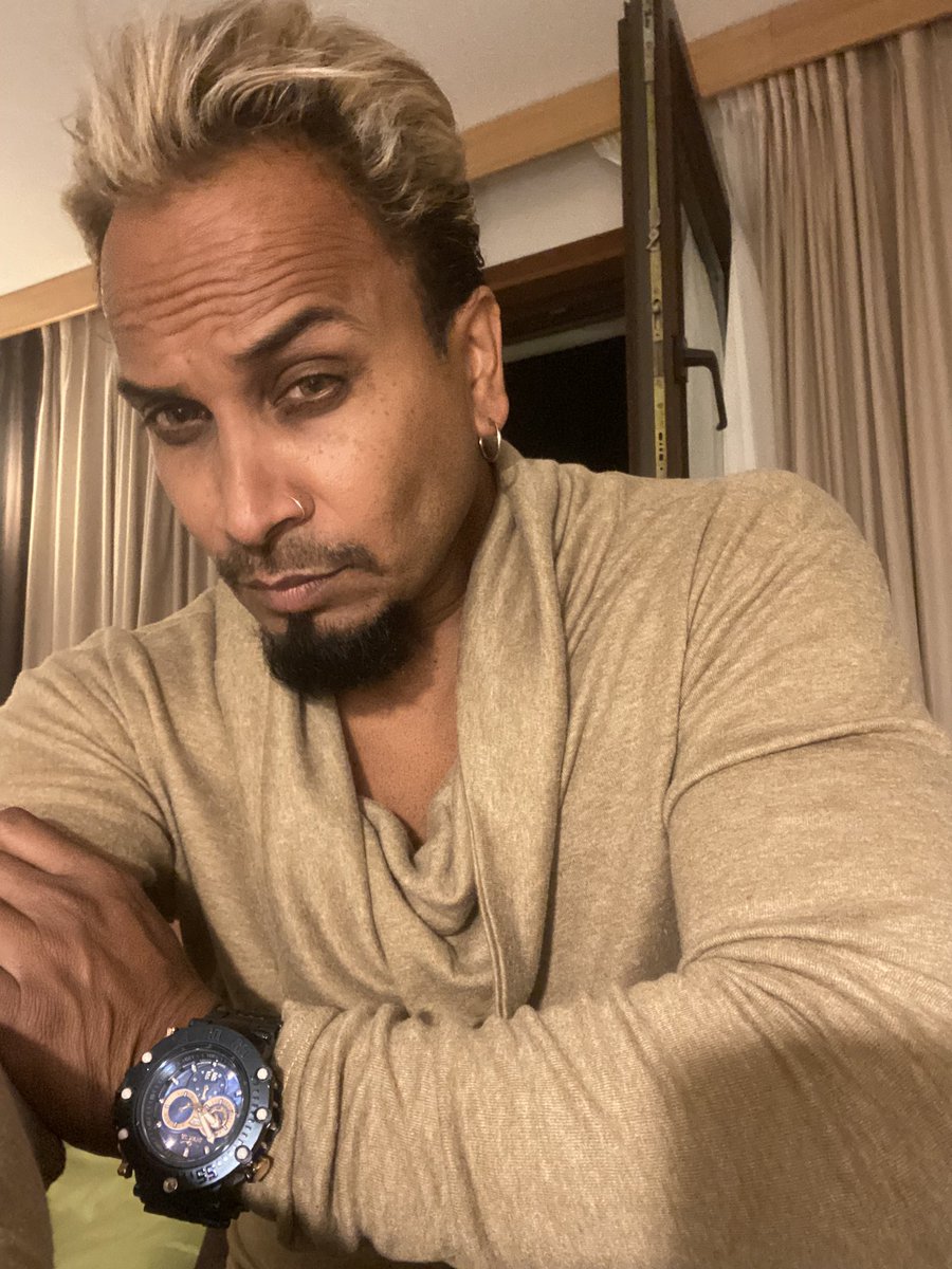 Reggiebenjamin's tweet image. On tour in Europe #europe #reggiebenjamin