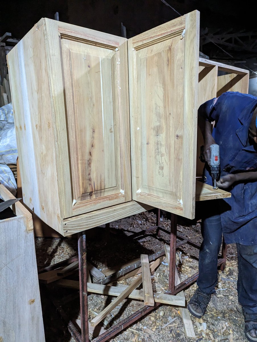 DISF2021's tweet photo. #woodworking 
#woodenkitchen 
#TrustTheProcess 
#MakeWithLove 
 Siri ni moja tuu #kujituma https://t.co/jCIa82998R