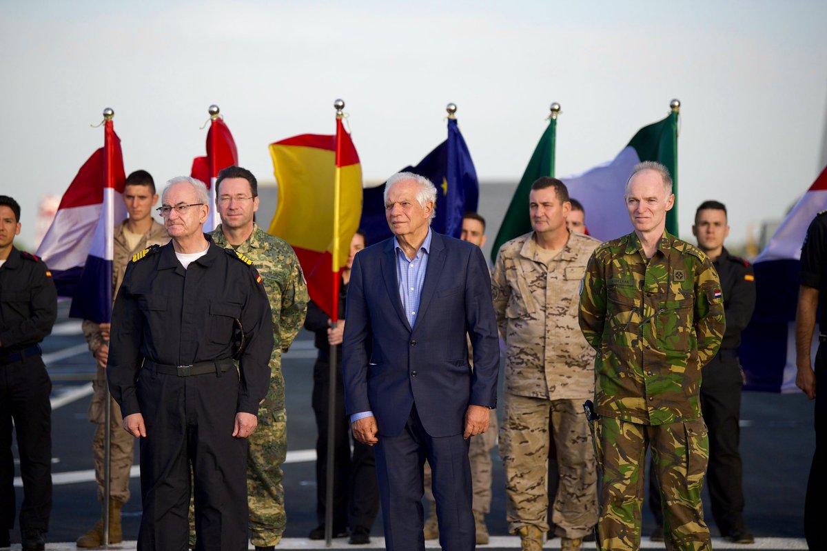 JosepBorrellF's tweet photo. 2,800 troops. 31 military units. 19 EU Member States.

We are holding the first-ever joint live EU military exercise.

We are taking another step to make the EU fit to address today’s crises and threats – building a security &amp; defence policy fit for the future

#StrategicCompass https://t.co/uCYcy405Eo