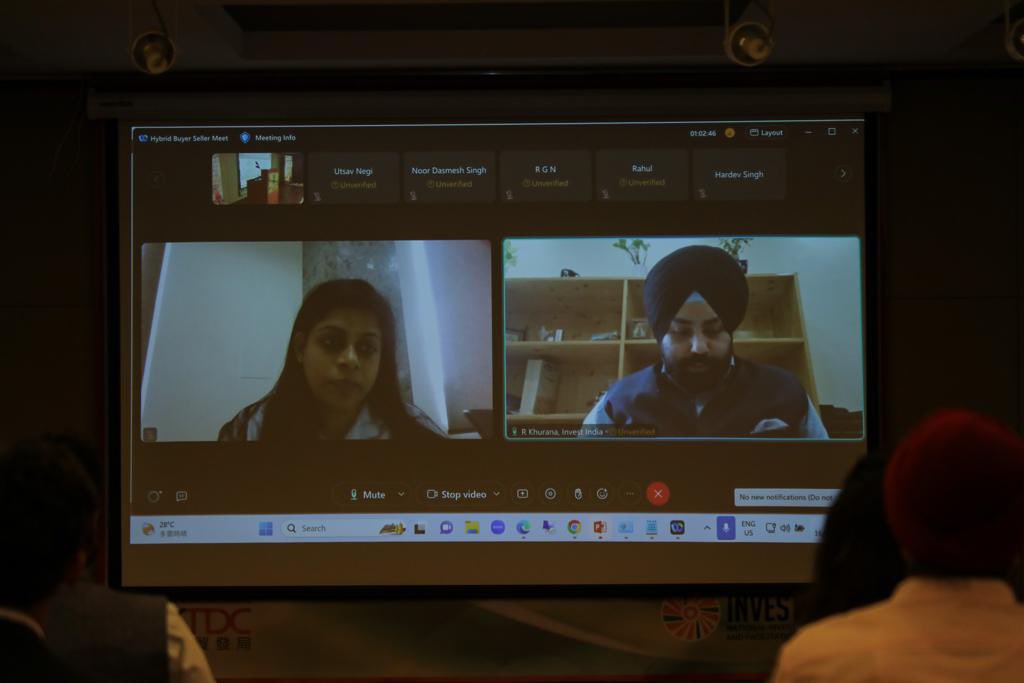 Discussed the huge potential for ‘#MakeInIndia’ in key sectors of Textiles &amp; Apparel, Large-scale Electronics Manufacturing, Renewable Energy, Gems &amp; Jewellery, Food Processing, Automobile Components &amp; Medical Devices. 

#InvestInIndia #AatmanirbharBharat
#NewIndia 

<a href="/hktdc/">HKTDC</a>